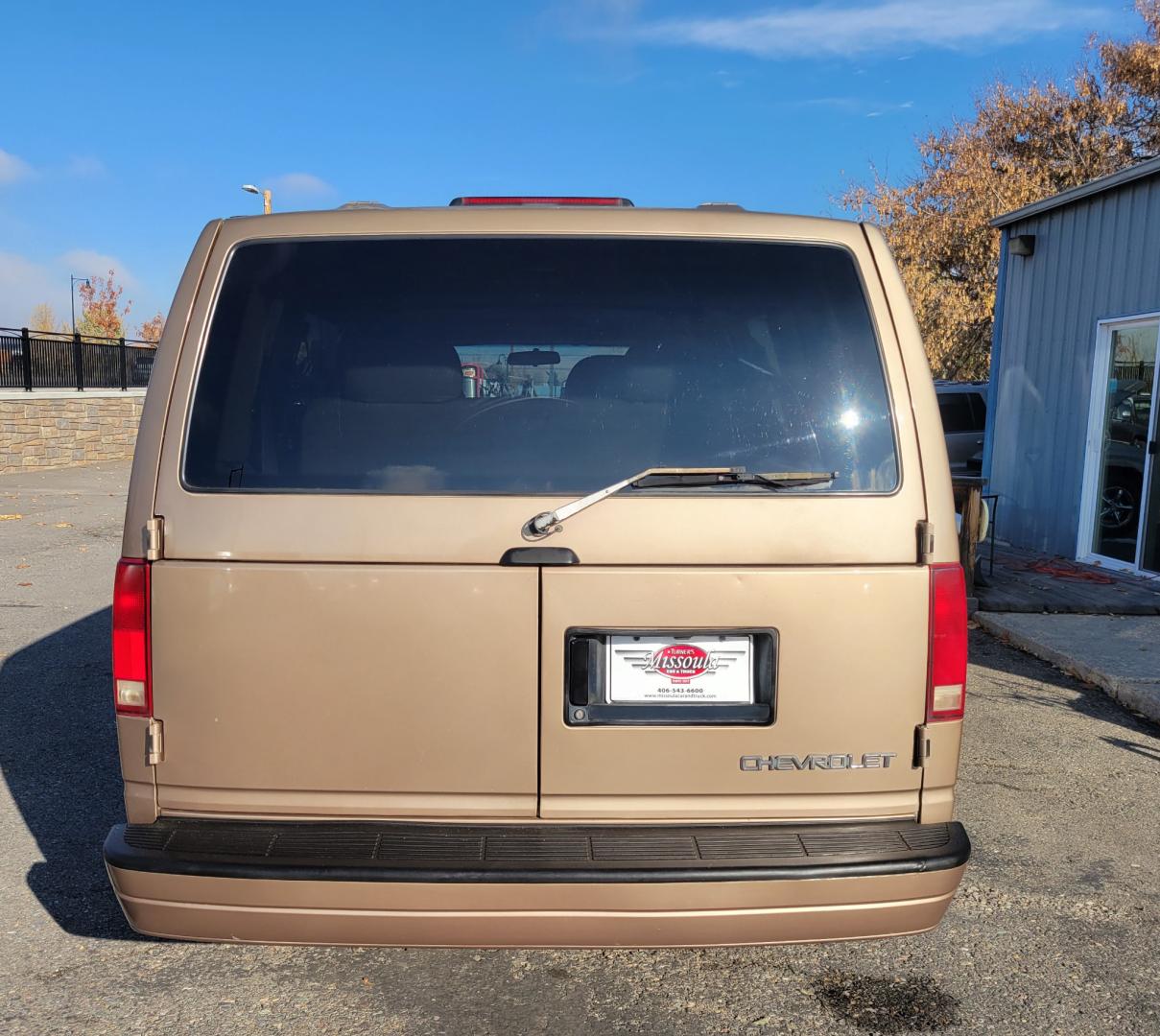 1996 Brown /Tan Chevrolet Astro (1GNEL19W0TB) with an 4.3L V6 engine, Automatic transmission, located at 450 N Russell, Missoula, MT, 59801, (406) 543-6600, 46.874496, -114.017433 - Hard to Find All Wheel Drive Astro Van. Only 86K Miles. Runs Great. Automatic Transmission. Air Conditioning. Cruise Control. 3rd Row Seating. This vehicle is more then 20 years old and is not eligible for lending through our finance companies - Photo#2